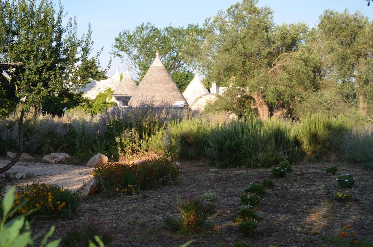 Апарт отель I Trulli Di Acquarossa Чистернино Экстерьер фото