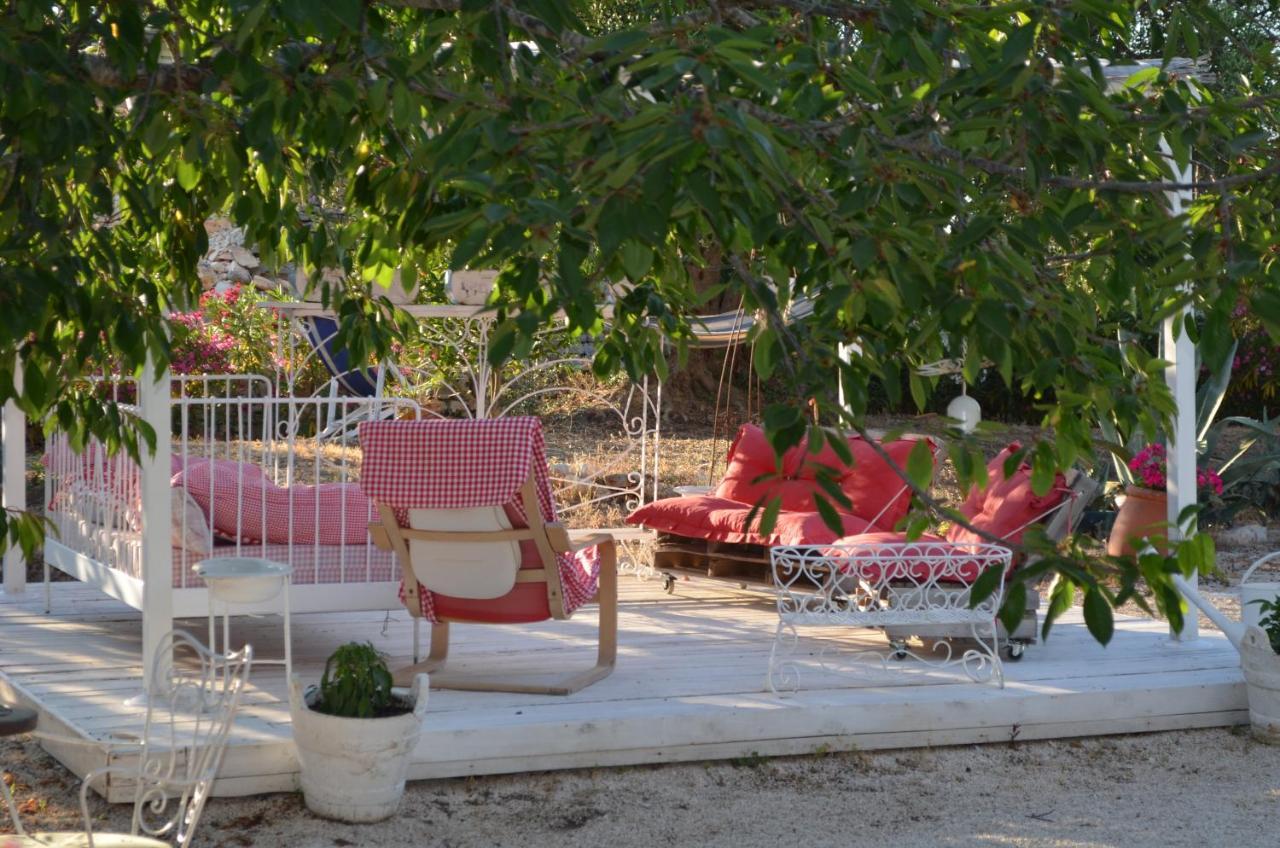 Апарт отель I Trulli Di Acquarossa Чистернино Экстерьер фото