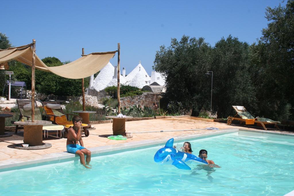 Апарт отель I Trulli Di Acquarossa Чистернино Экстерьер фото